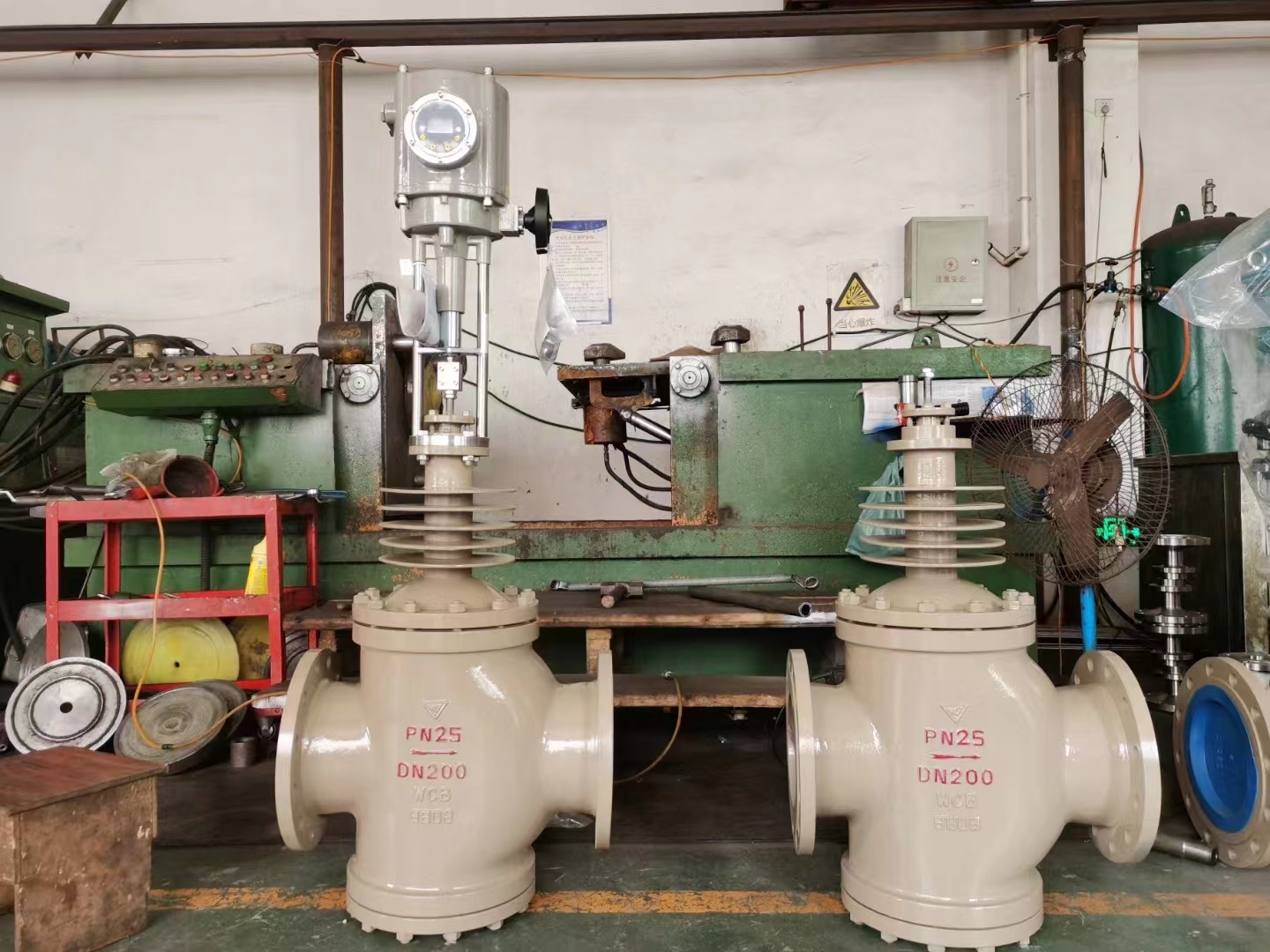 電動蒸汽減壓閥實物圖片.jpg 電動蒸汽減壓閥實物圖片.jpg