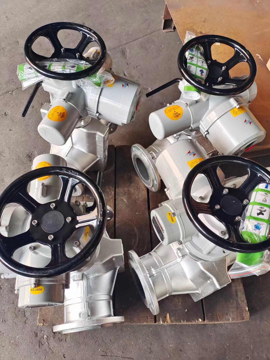 電動(dòng)管夾閥高清實(shí)物圖片.jpg 電動(dòng)管夾閥高清實(shí)物圖片.jpg