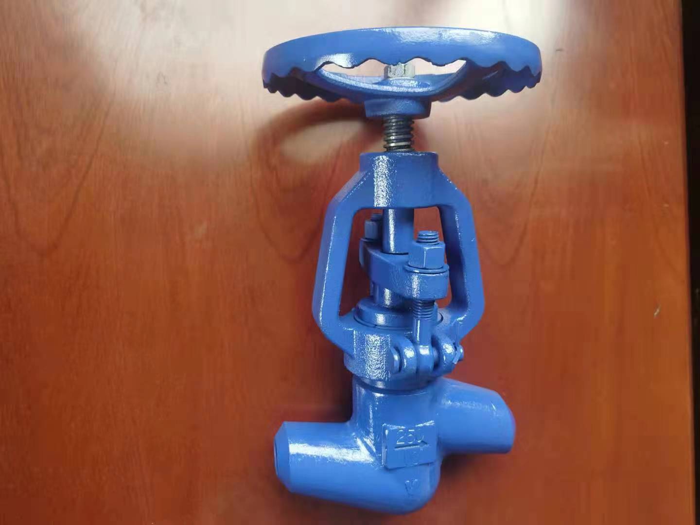 焊接式截止閥實物圖片 焊接式截止閥實物圖片