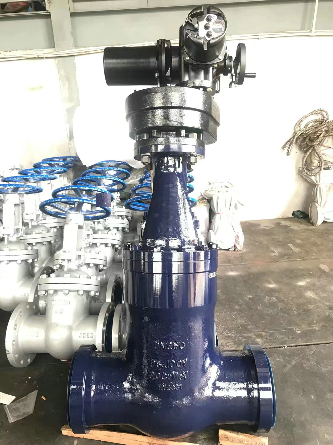 焊接閘閥電動(dòng)圖片.jpg 焊接閘閥電動(dòng)圖片.jpg